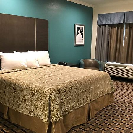 Regency Inn & Suites- Nw Houston Jersey Village Rum bild
