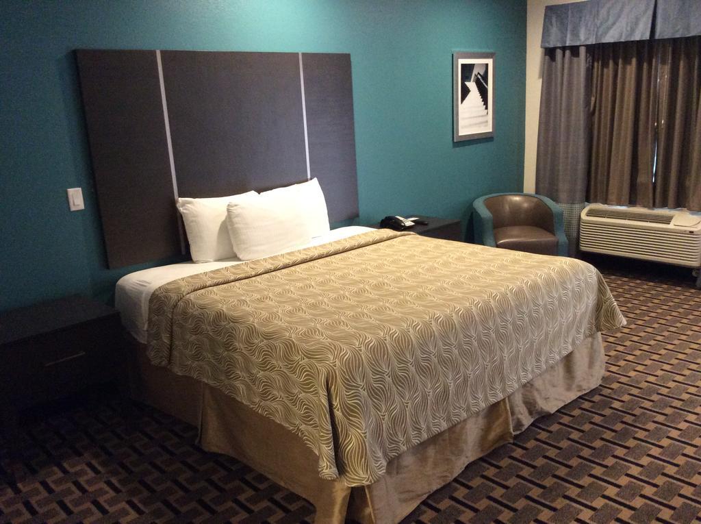 Regency Inn & Suites- Nw Houston Jersey Village Exteriör bild