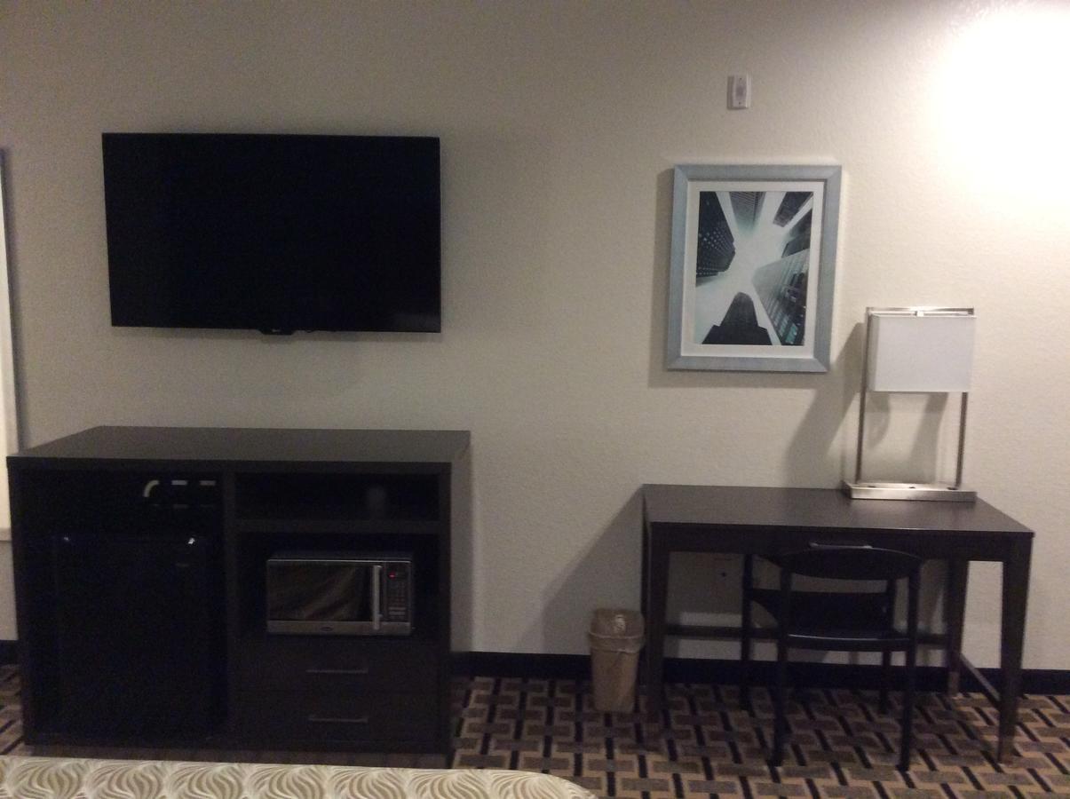 Regency Inn & Suites- Nw Houston Jersey Village Rum bild