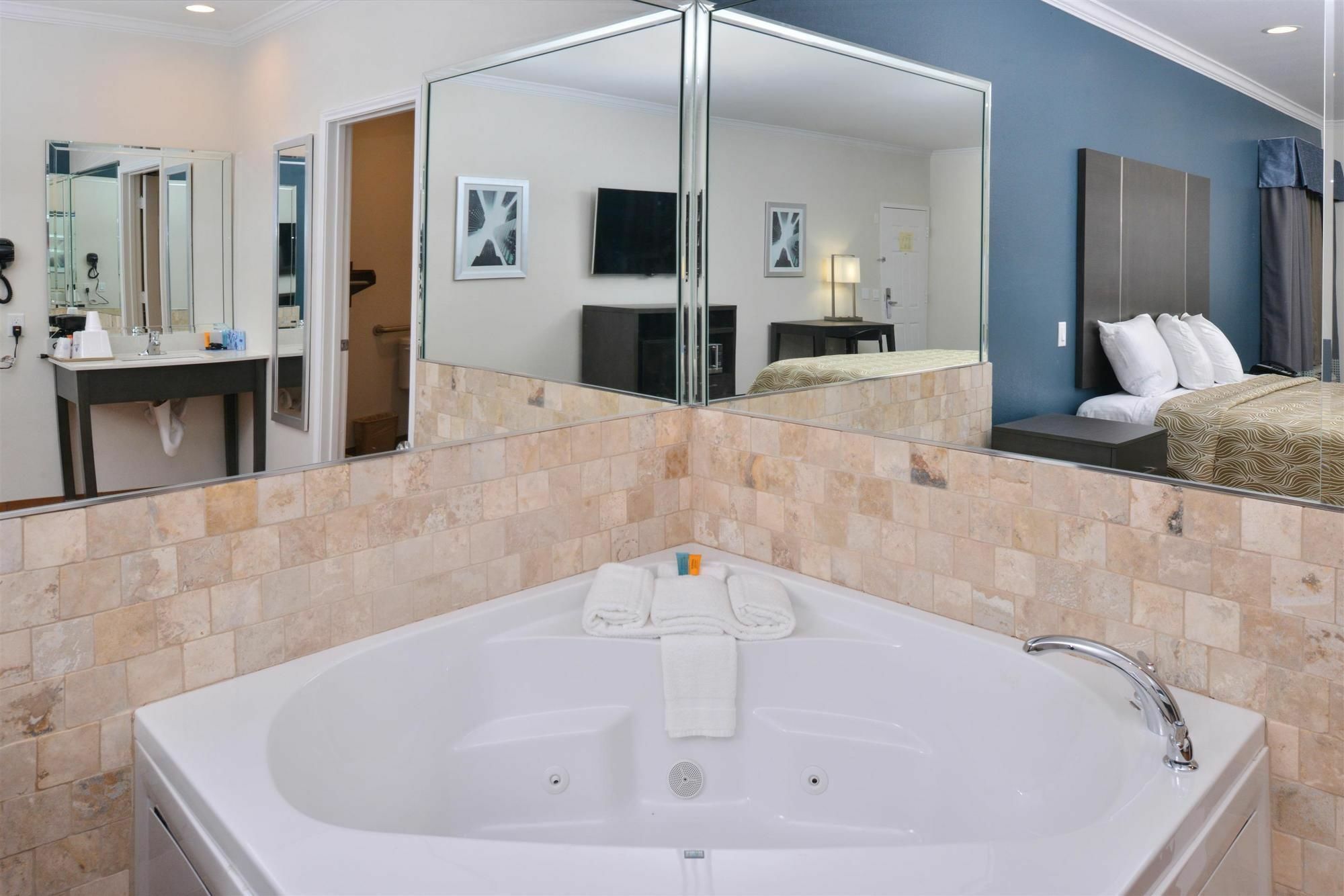 Regency Inn & Suites- Nw Houston Jersey Village Exteriör bild