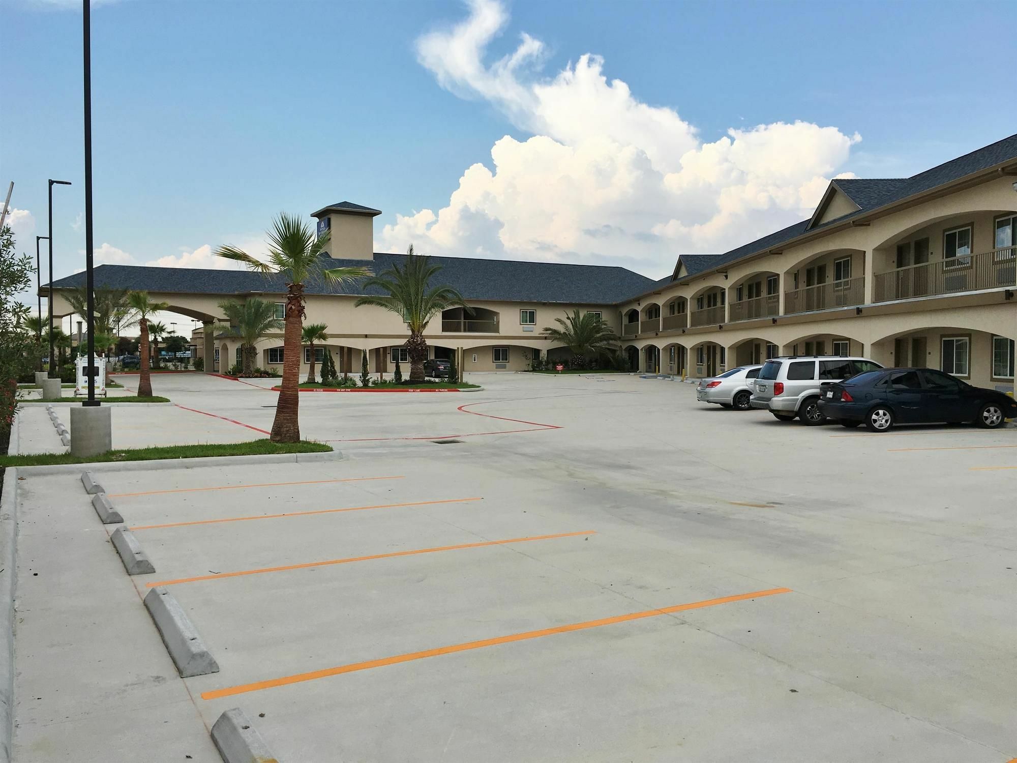 Regency Inn & Suites- Nw Houston Jersey Village Exteriör bild